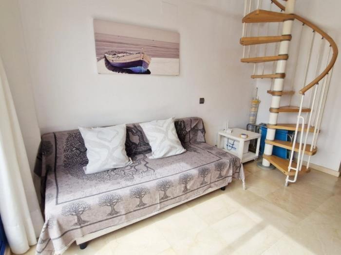 Duplex Los Patos 1 Bedroom ベナルマデナ エクステリア 写真